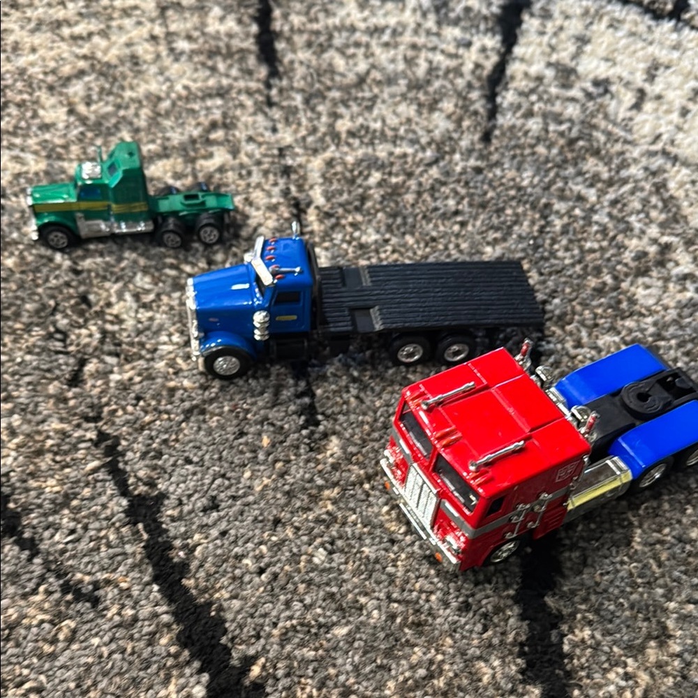 Hot Wheels Semi Truck set - Picture 5 of 6